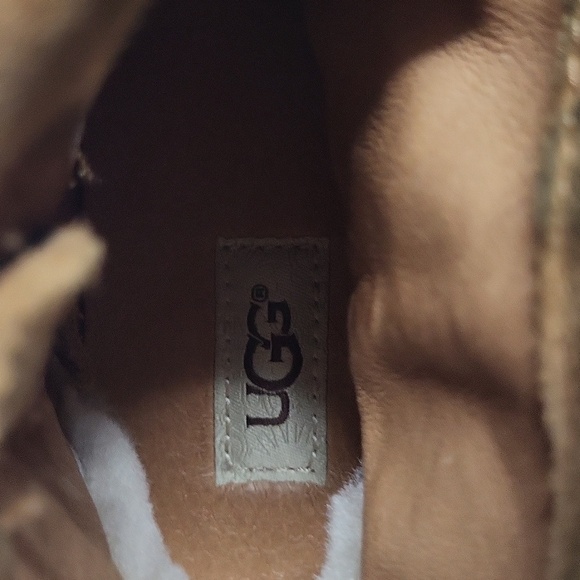 UGG suede booties 7 EUC zip side Cowgirl - Picture 5 of 6